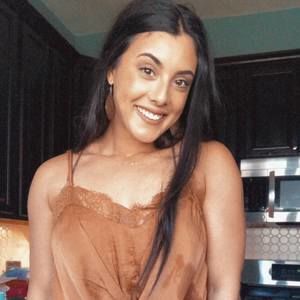 Meet your Posher, Angelica